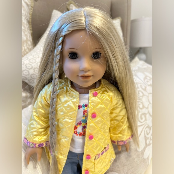 A Gently Used 18" American Girl Julie™ doll with warm brown eyes and blonde hair - Picture 3 of 6